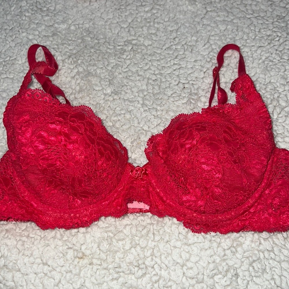 Victoria’s Secret Bras - Picture 4 of 6